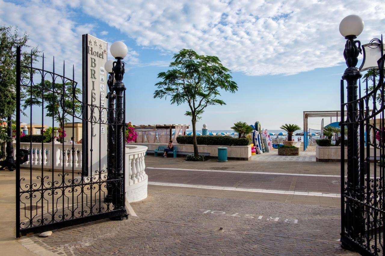 Hotel Bristol بيلاريا-إيجيا مارينا المظهر الخارجي الصورة