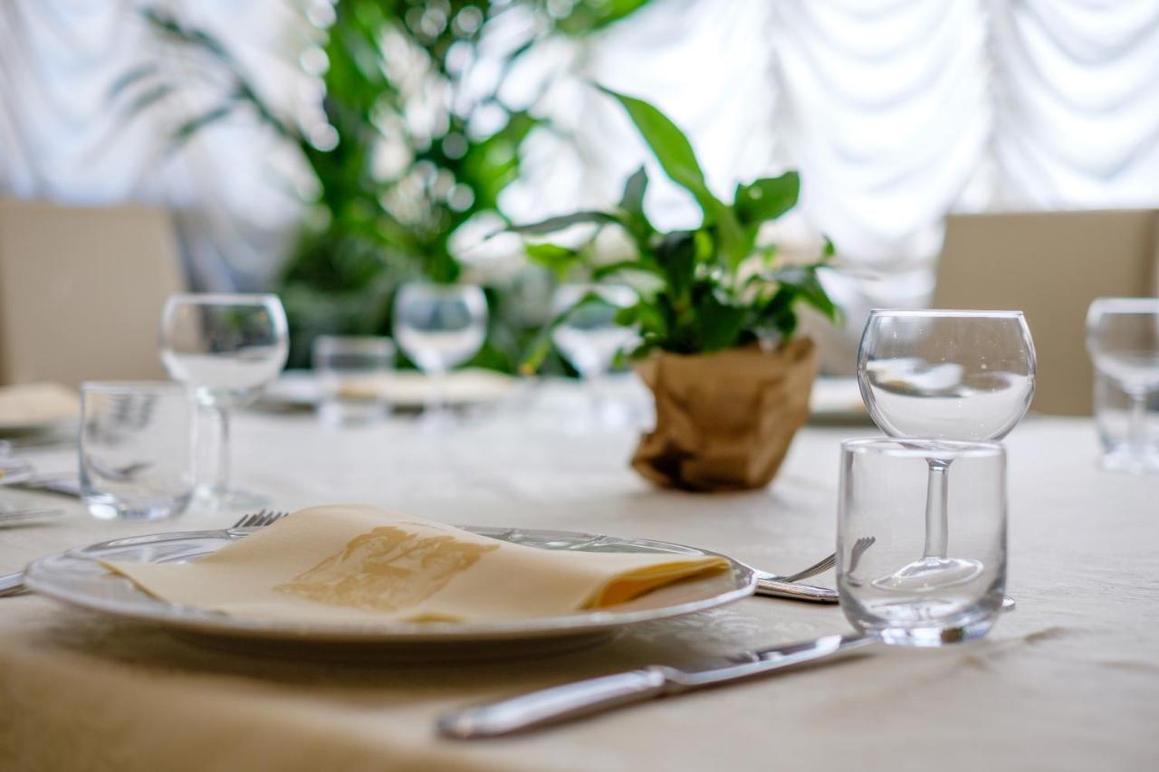 Hotel Bristol بيلاريا-إيجيا مارينا المظهر الخارجي الصورة