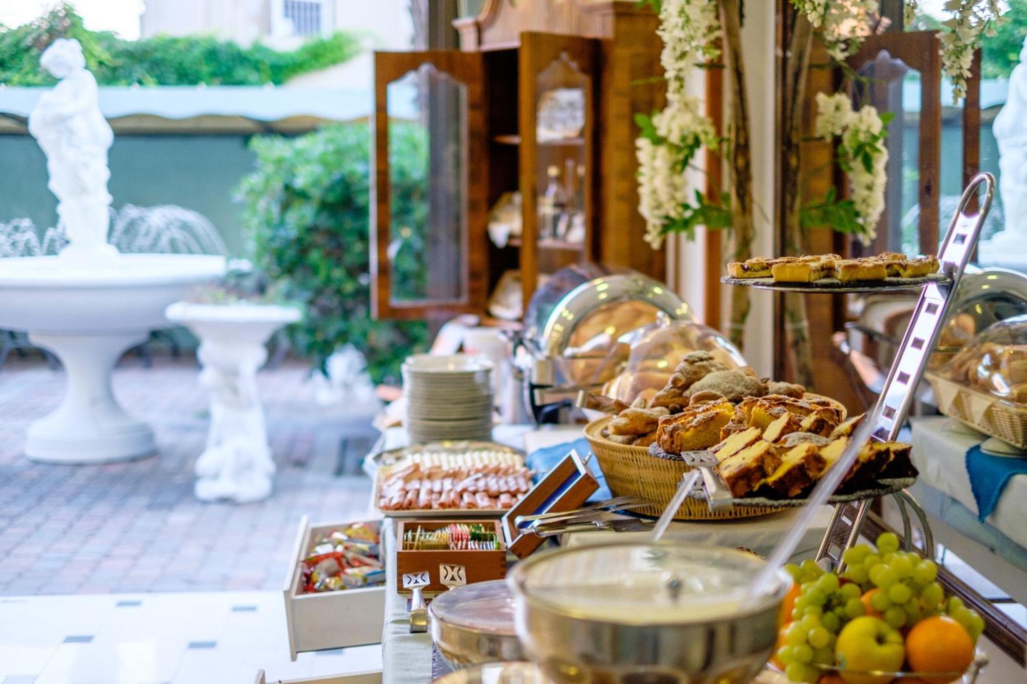 Hotel Bristol بيلاريا-إيجيا مارينا المظهر الخارجي الصورة